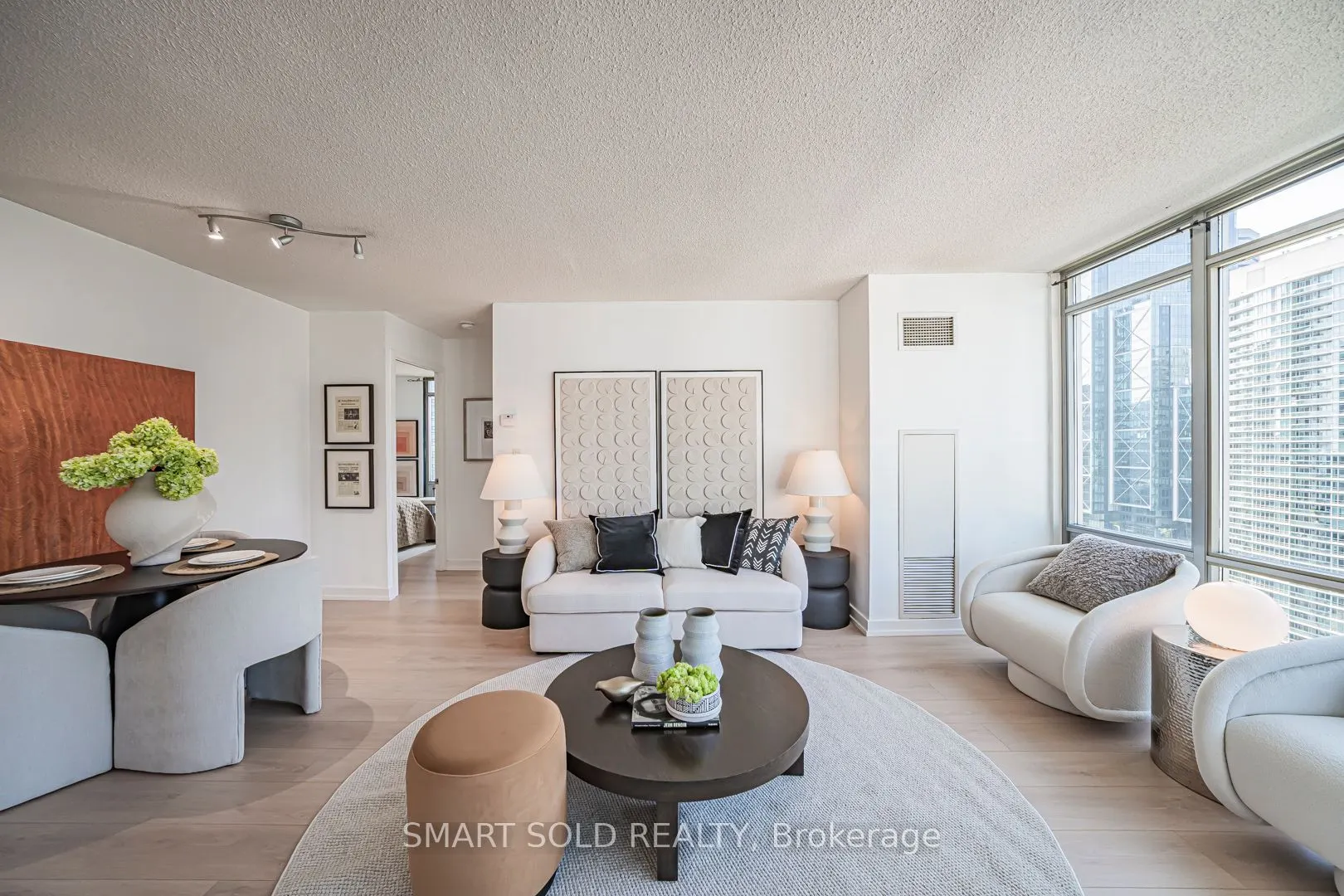 81 Navy Wharf Court, #2710