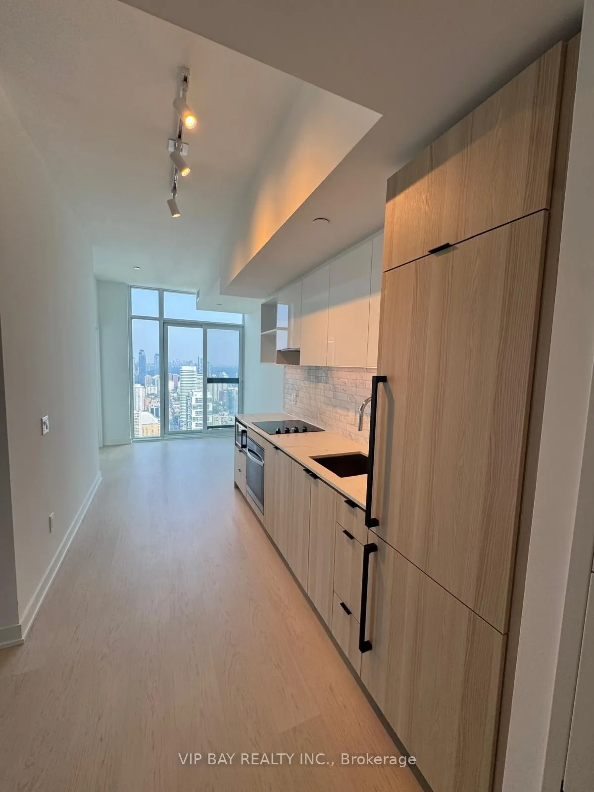 252 Church Street, #PH03