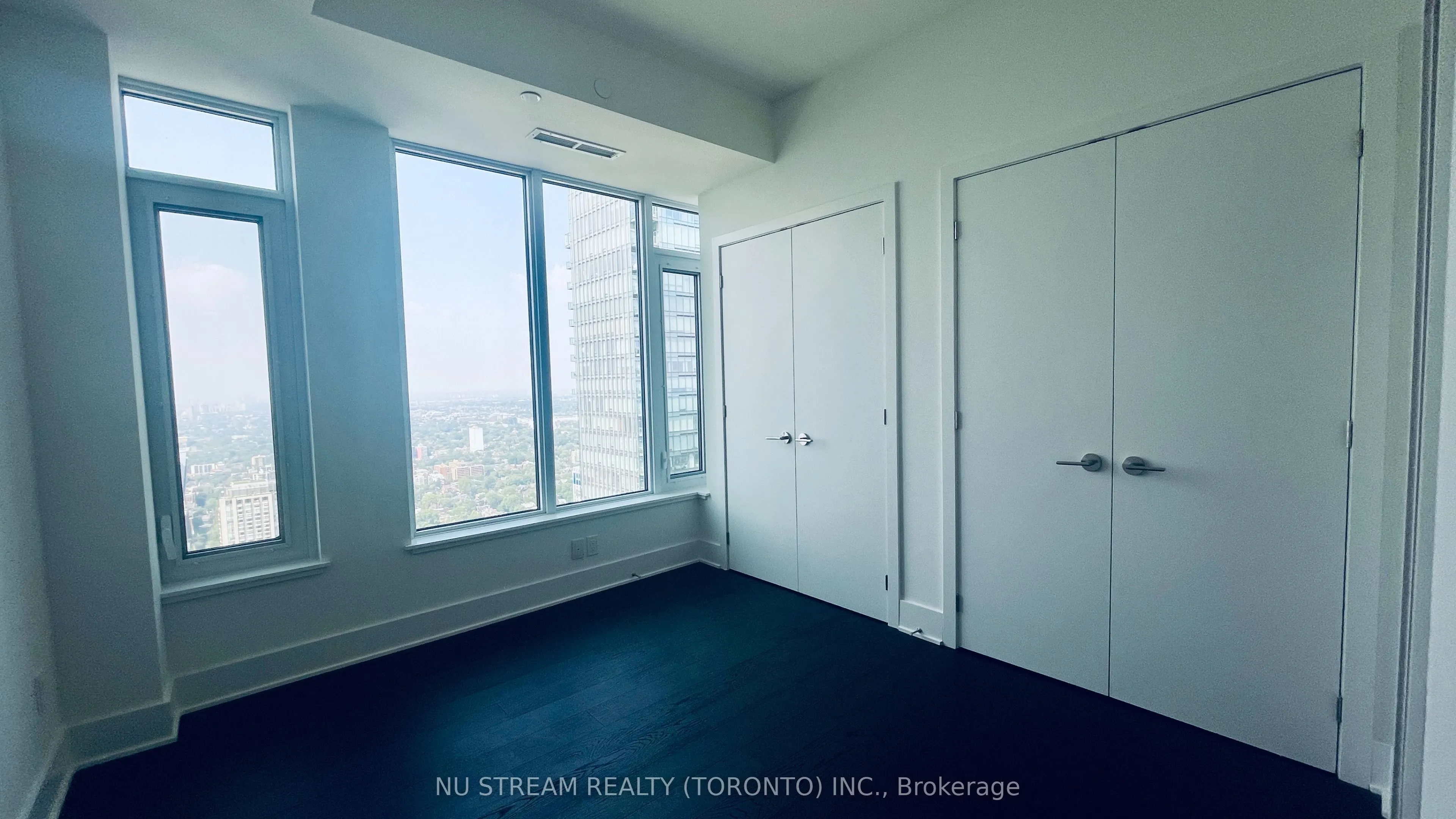 11 Yorkville Avenue, #4809