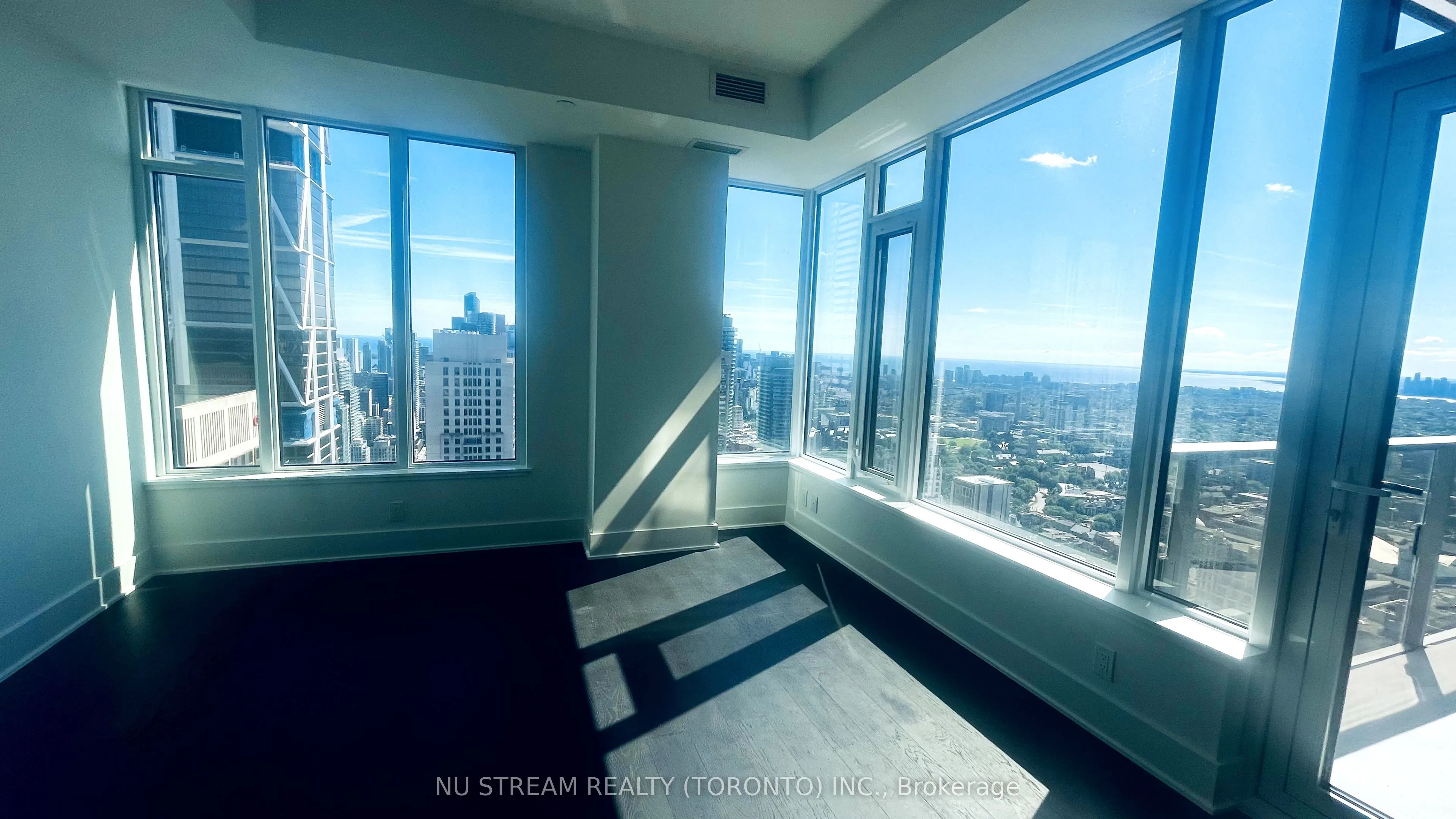 11 Yorkville Avenue, #4809