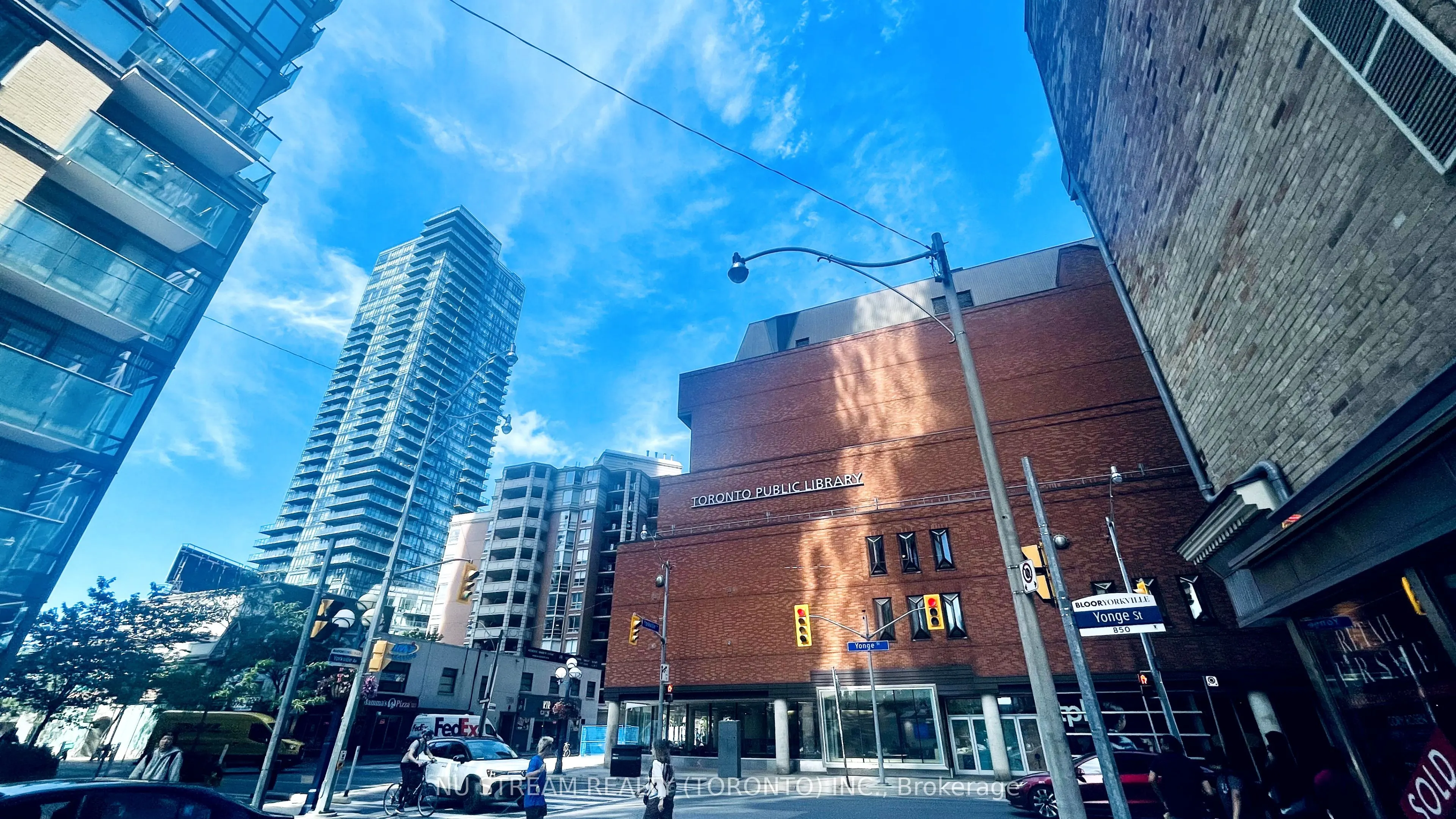 11 Yorkville Avenue, #4809