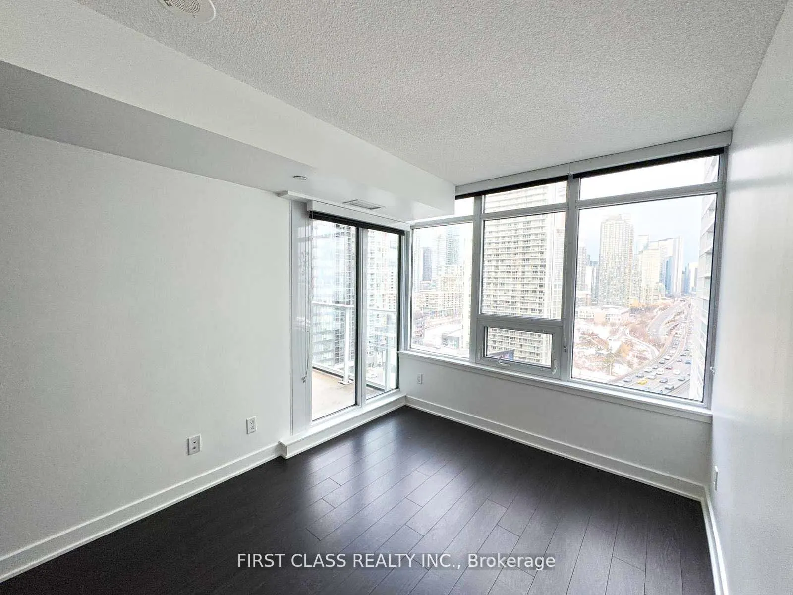 19 Bathurst St Street, #2008
