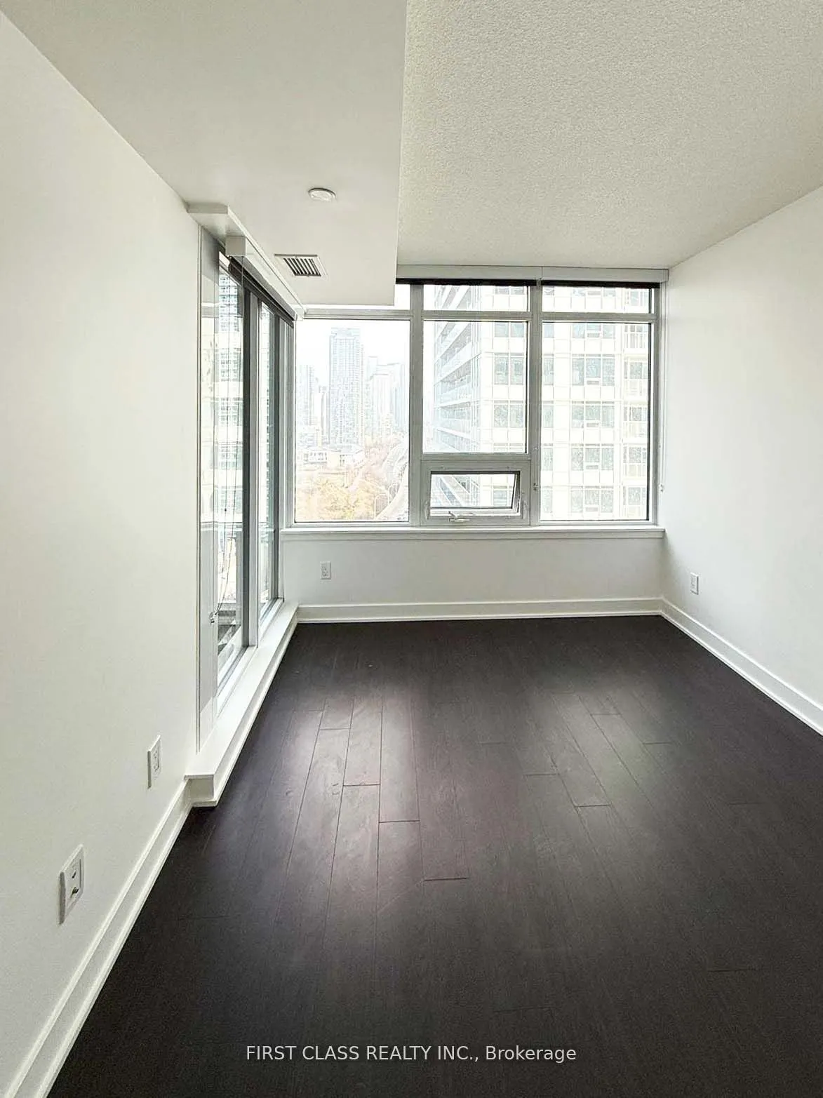 19 Bathurst St Street, #2008