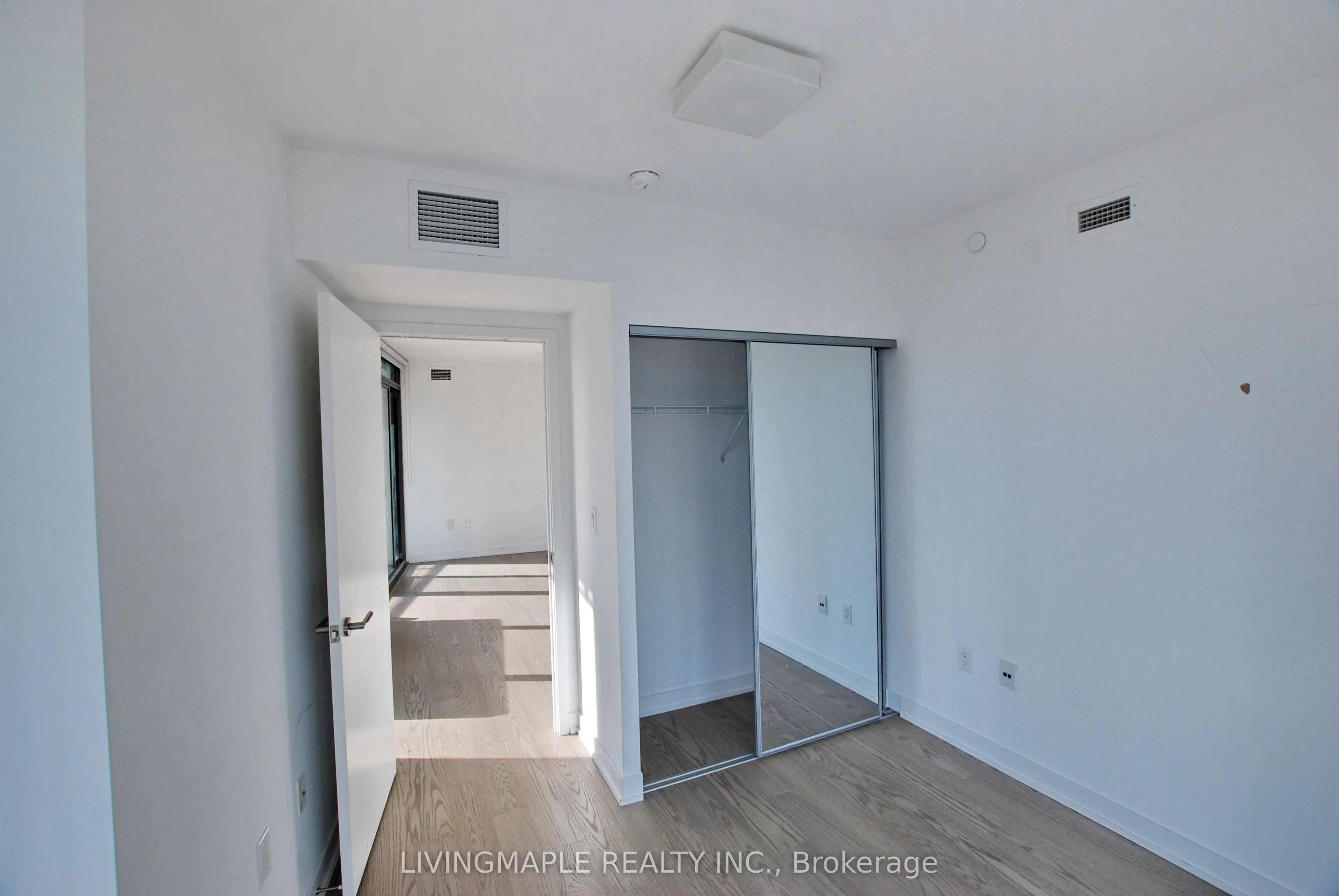 11 Wellesley Street, #1305