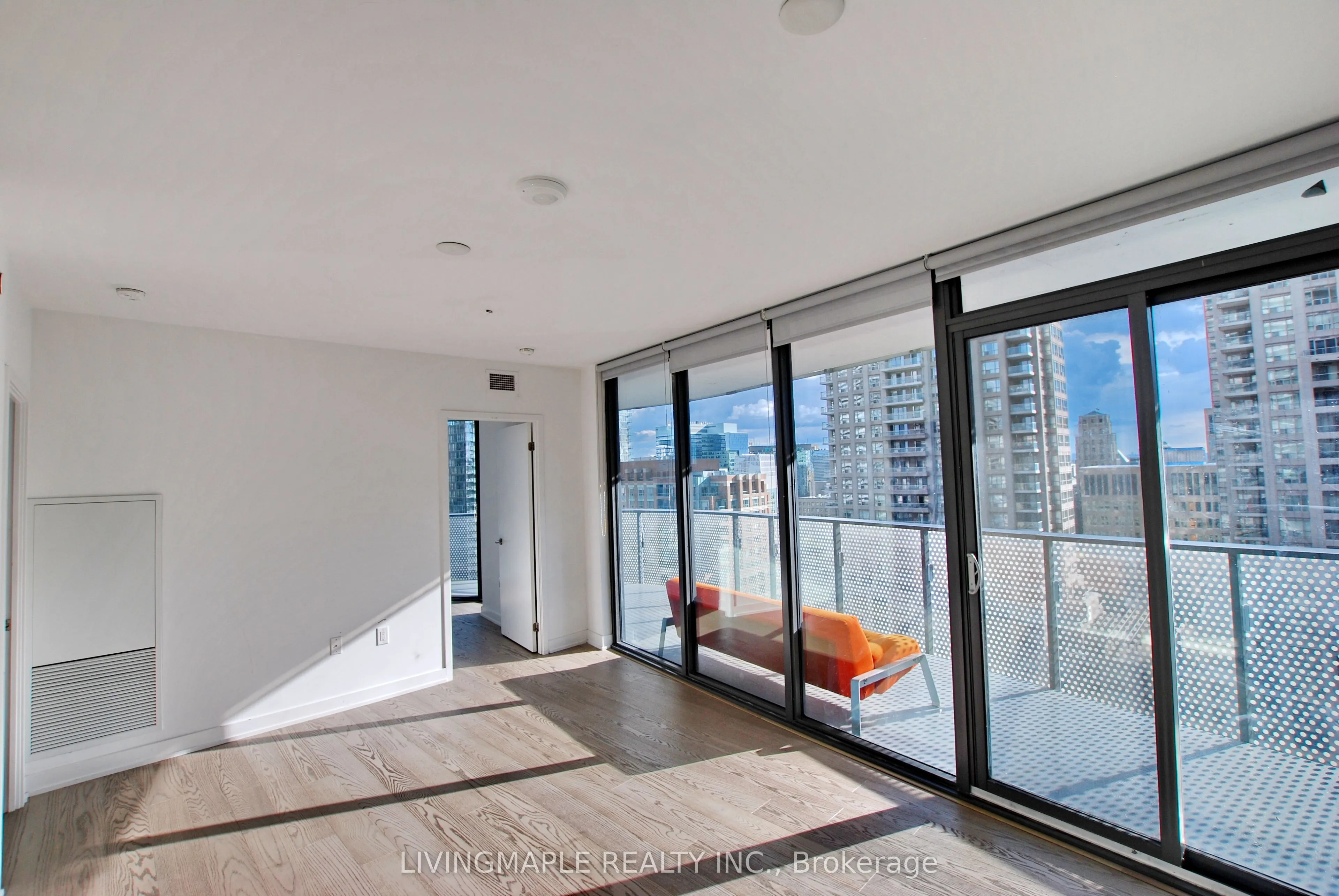 11 Wellesley Street, #1305