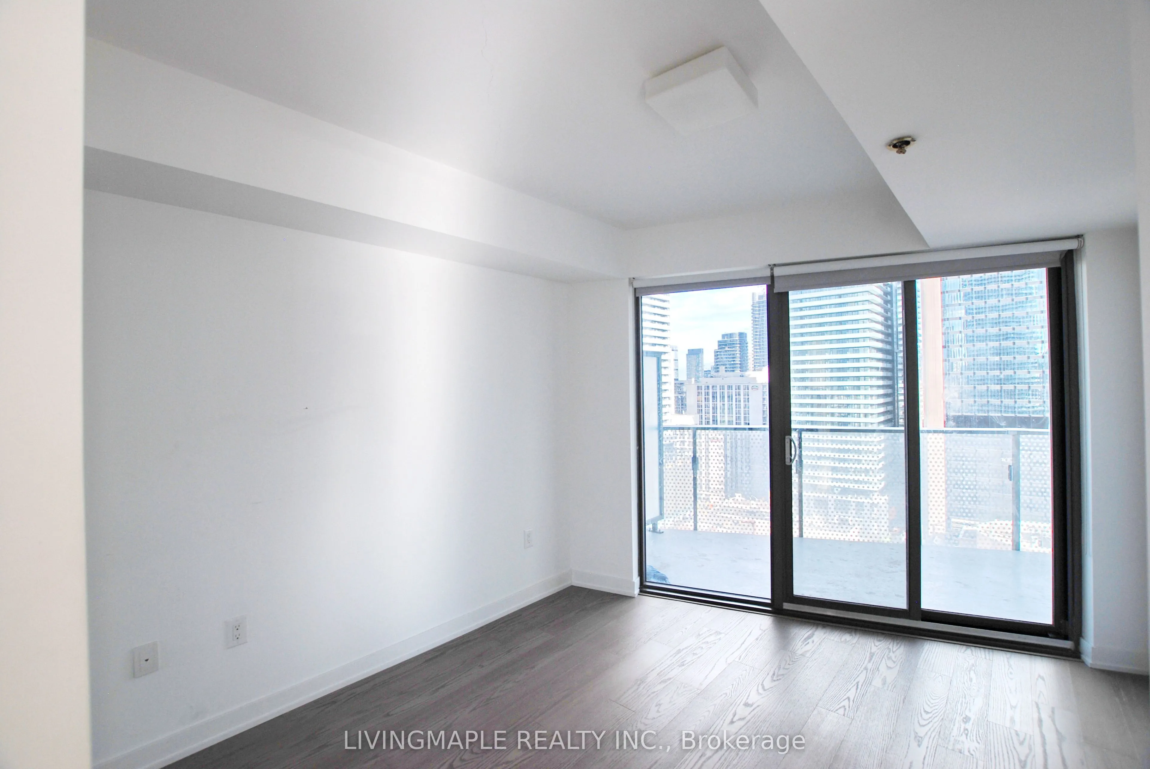 11 Wellesley Street, #1305