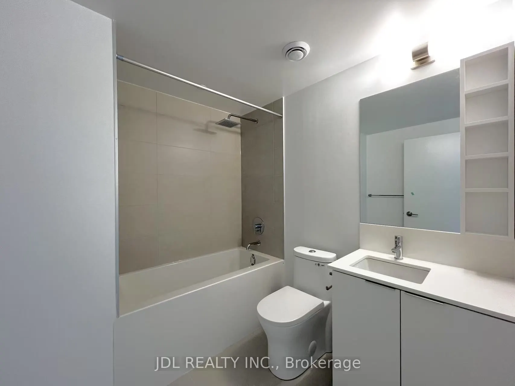 8 Wellesley Street W, #5905