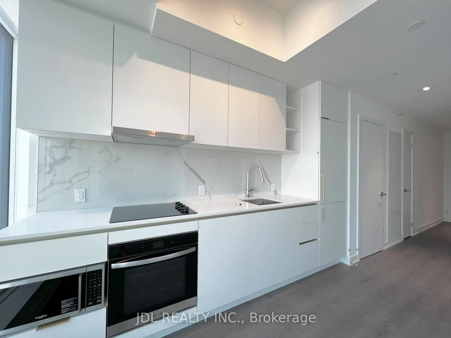 8 Wellesley Street W, #5905