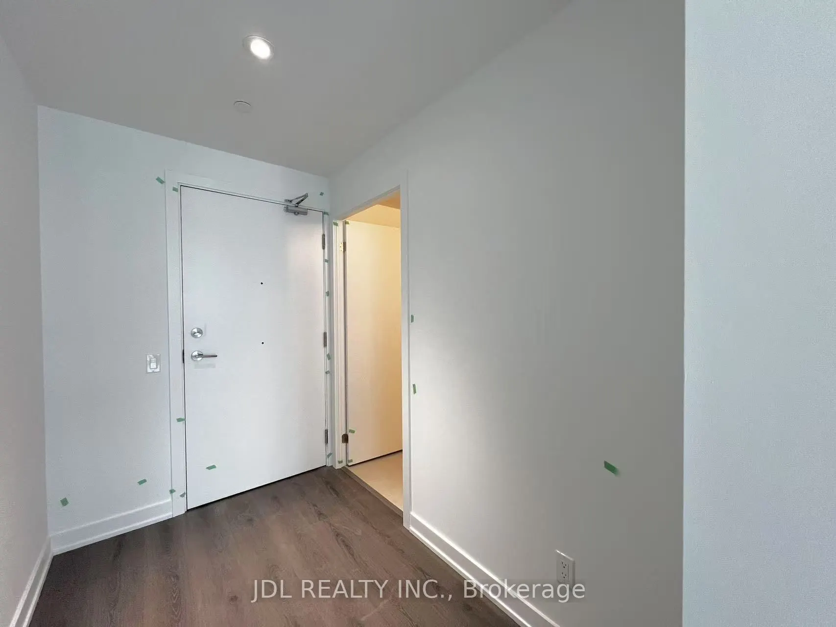 8 Wellesley Street W, #5905