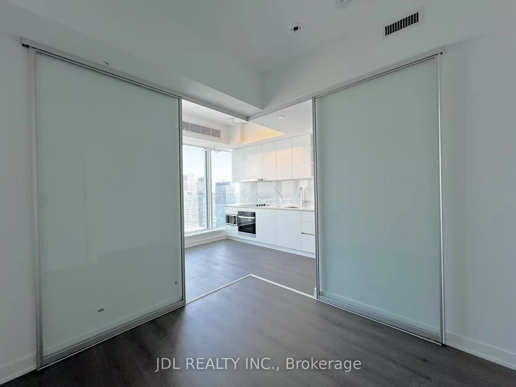 8 Wellesley Street W, #5905