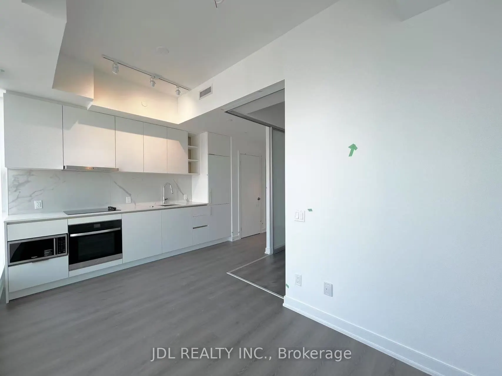 8 Wellesley Street W, #5905