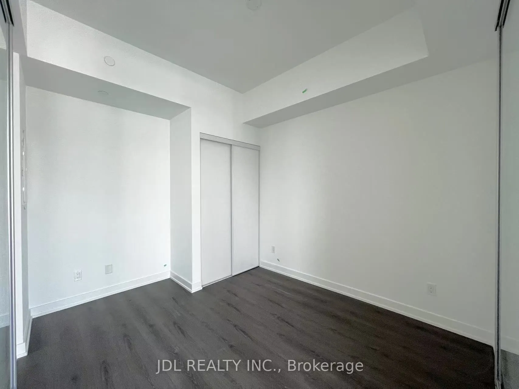 8 Wellesley Street W, #5905