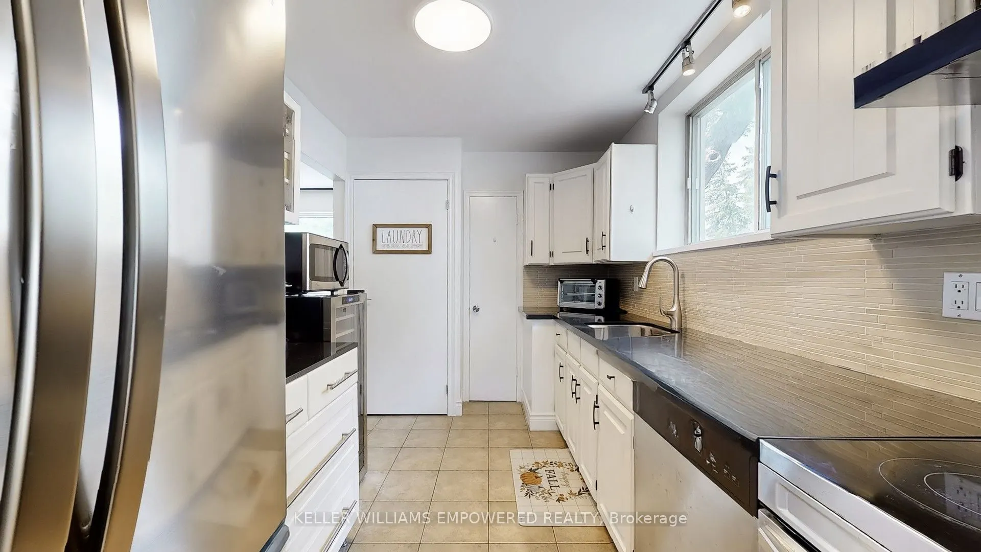 30 Paperbirch Drive