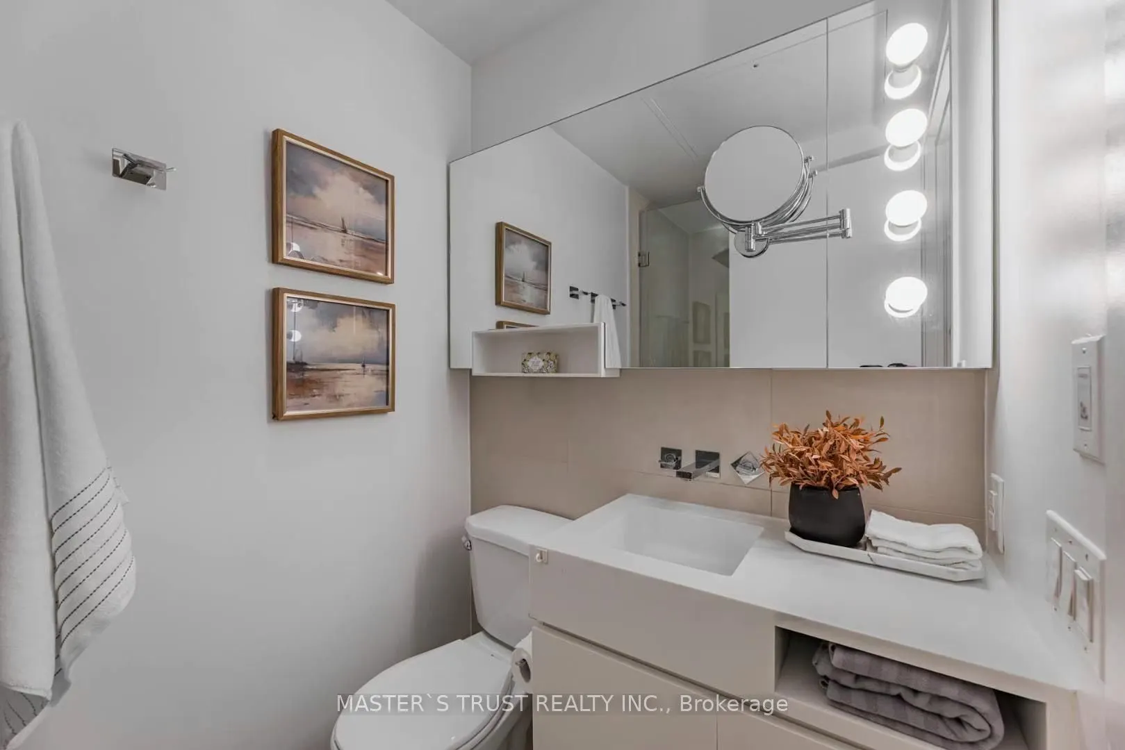 45 Charles Street E, #2808