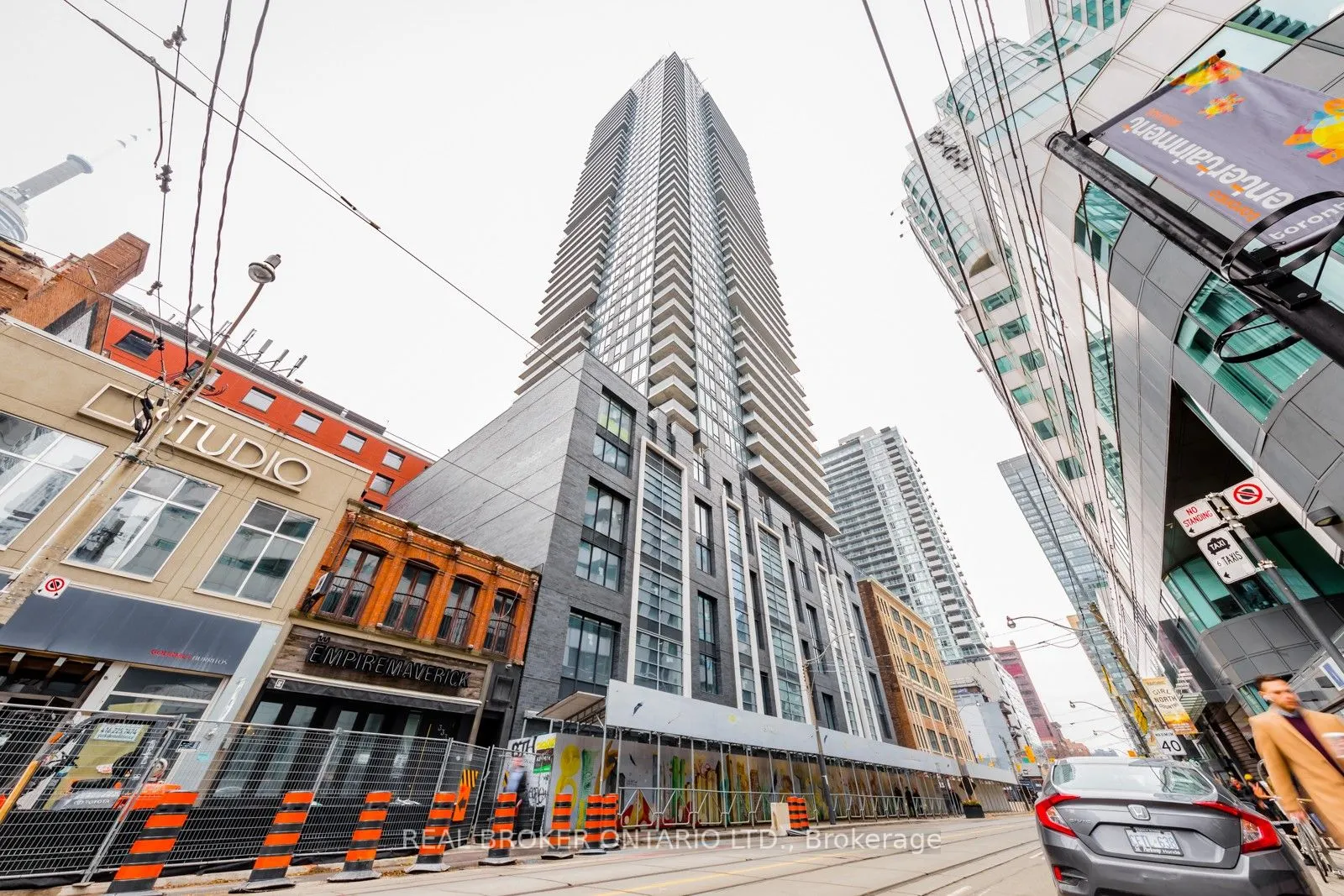 115 Blue Jays Way, #3111