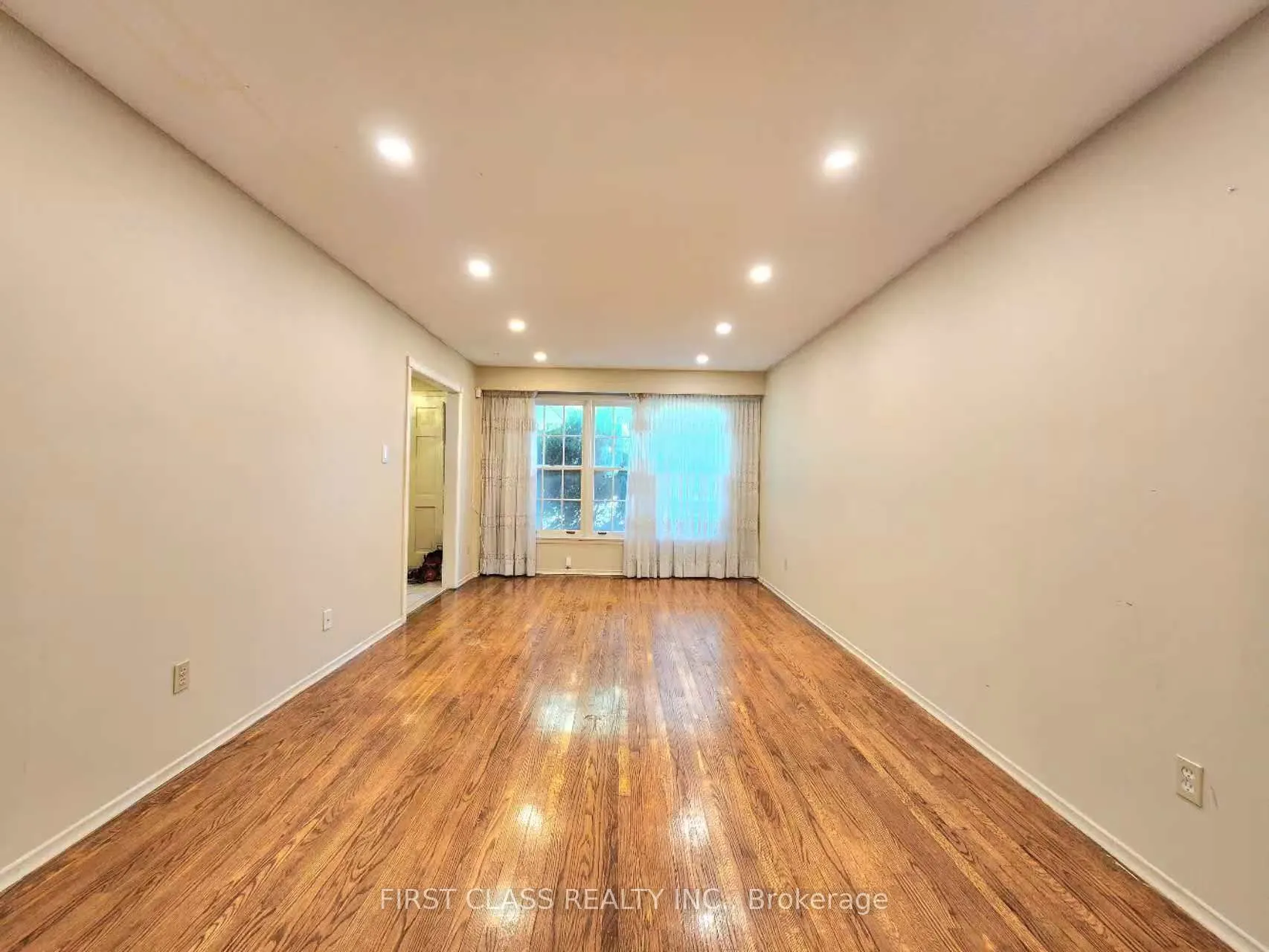 41 Rollingwood Drive