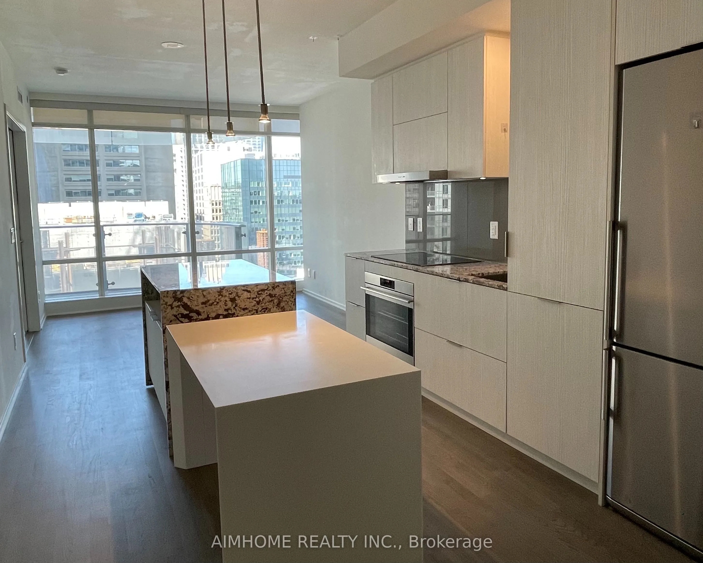 1 Bloor Street E, #1109