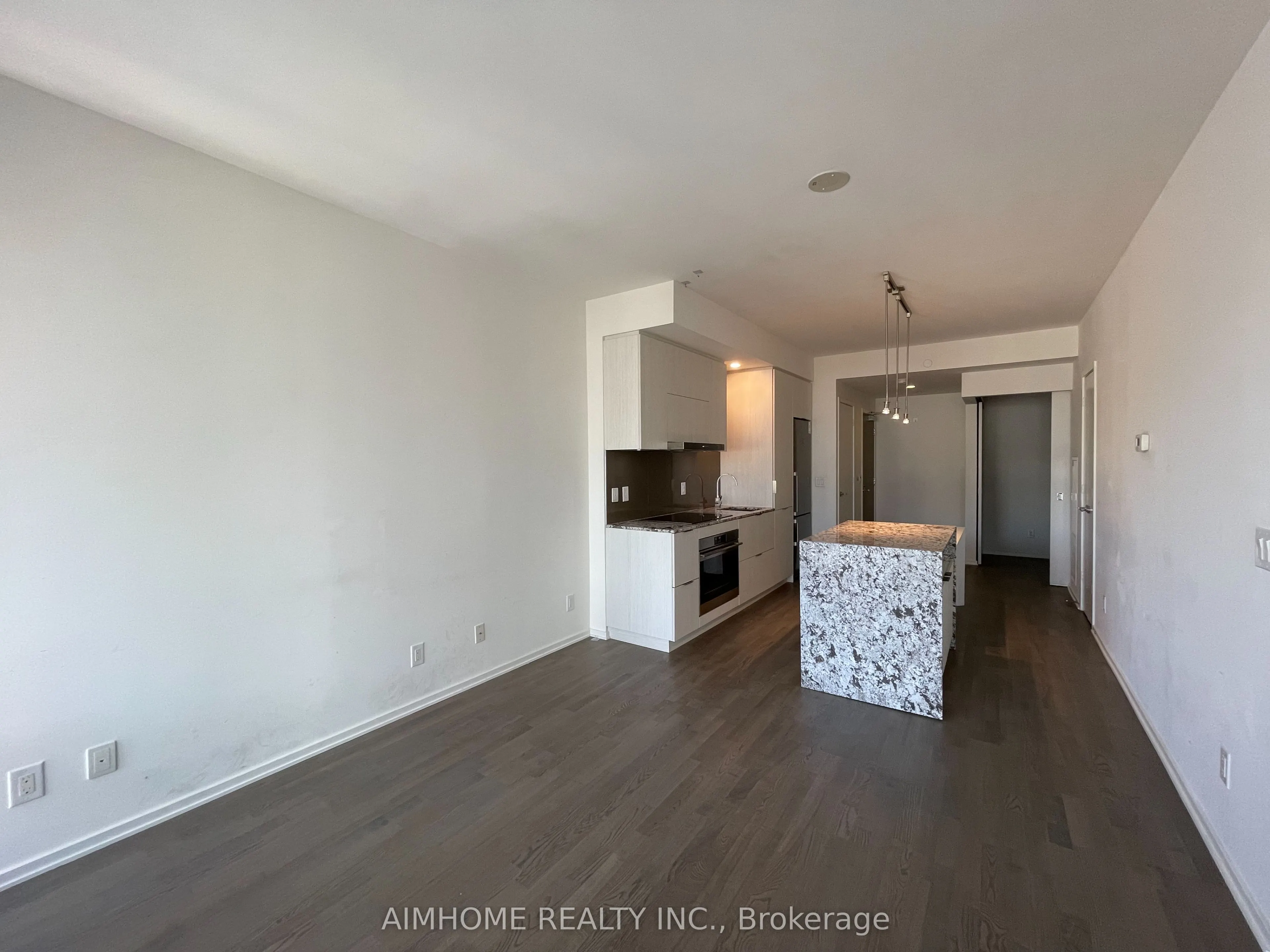 1 Bloor Street E, #1109