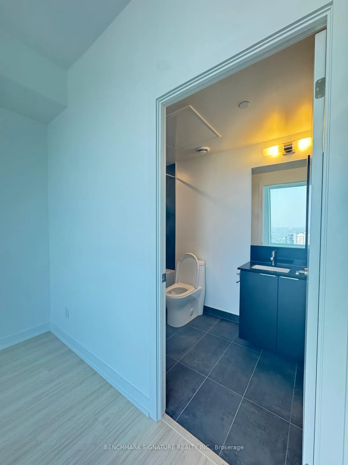 8 Wellesley Street W, #6007