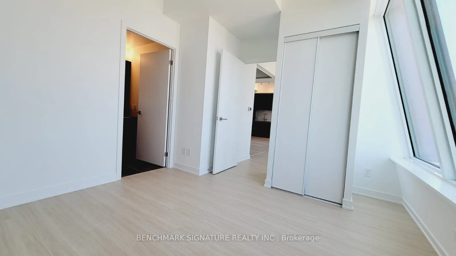 8 Wellesley Street W, #6007