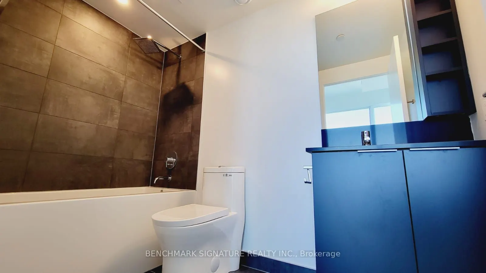 8 Wellesley Street W, #6007