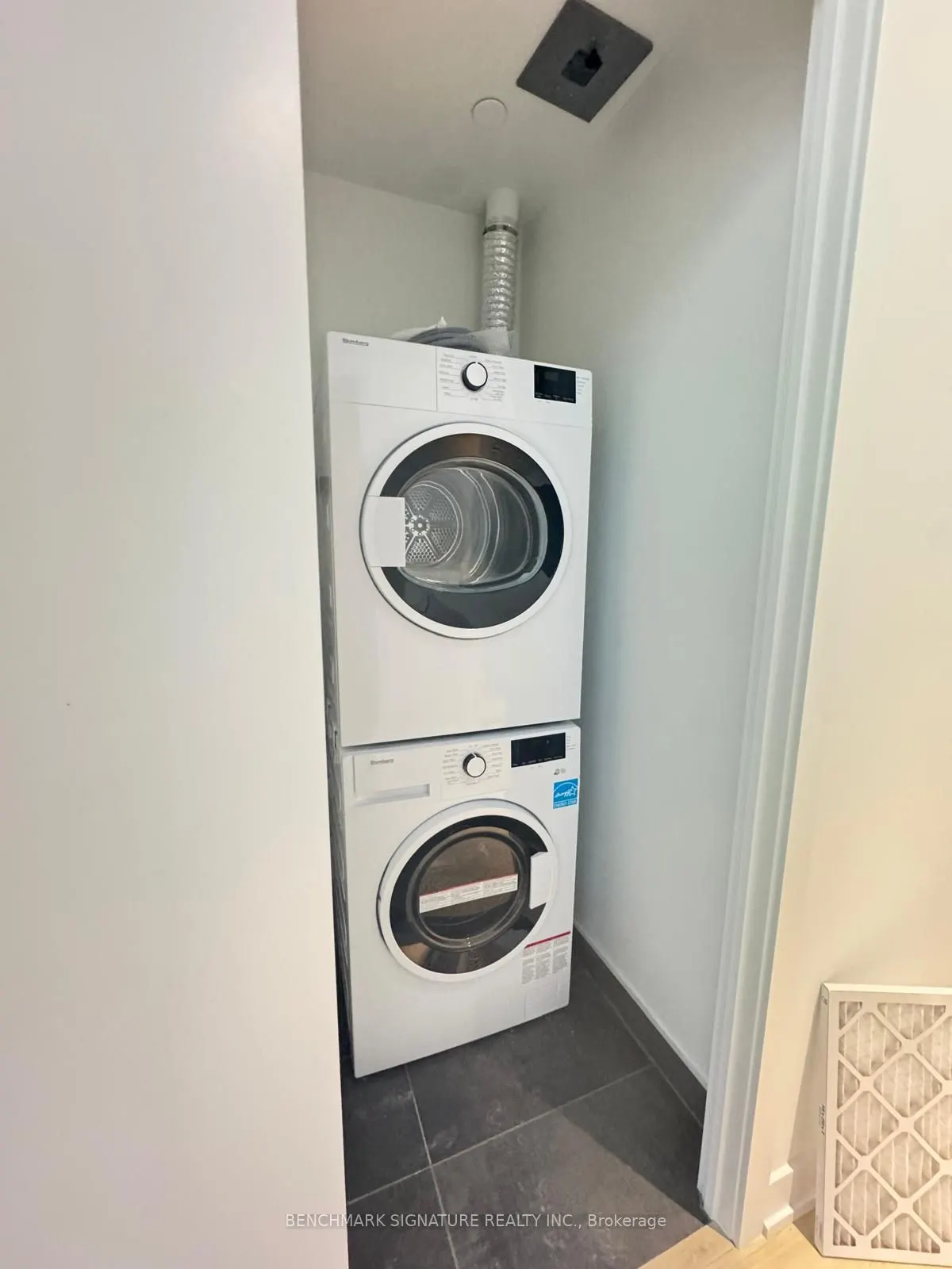 8 Wellesley Street W, #6007