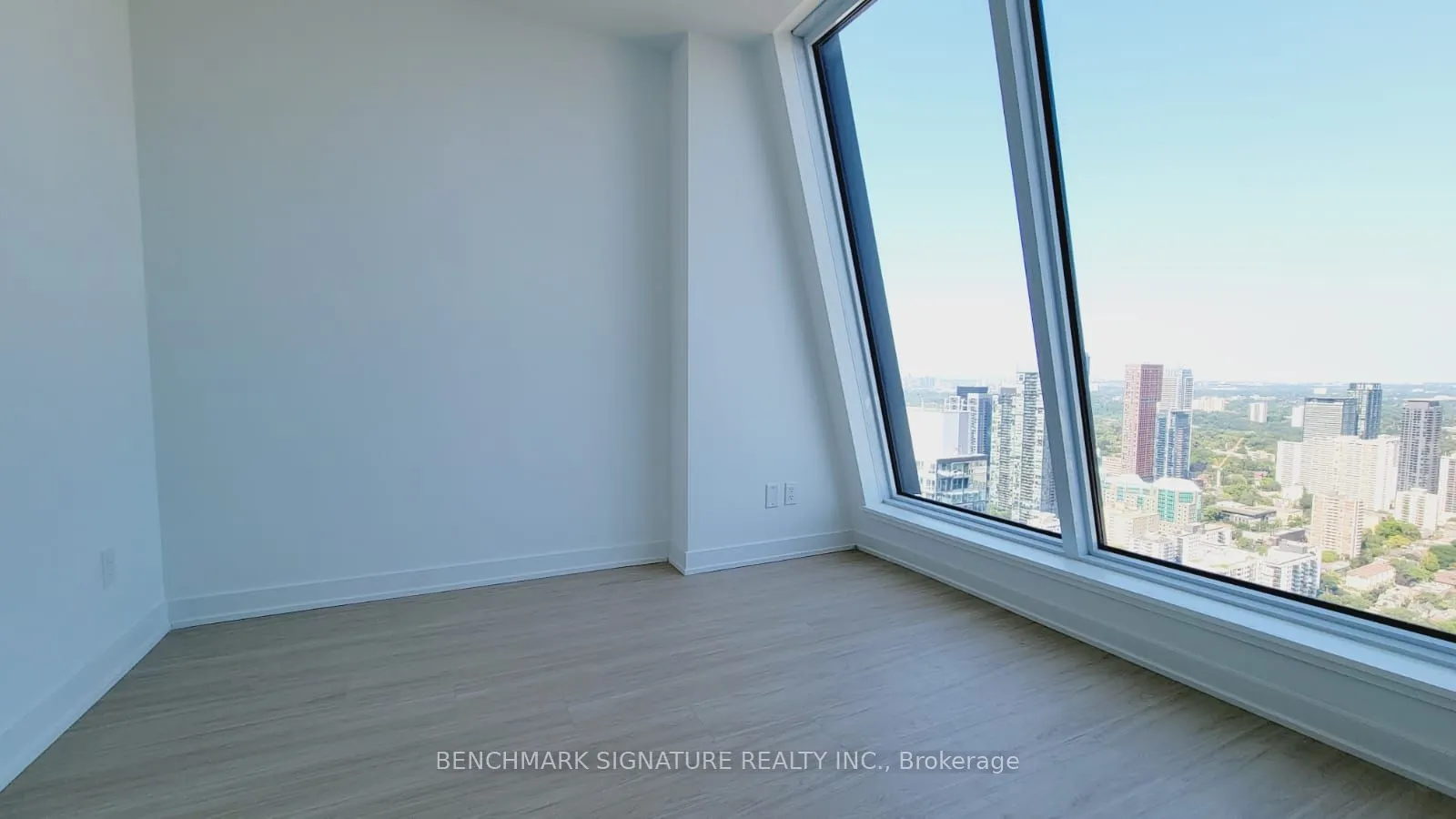 8 Wellesley Street W, #6007