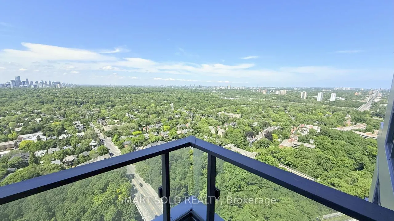 395 Bloor Street E, #5506