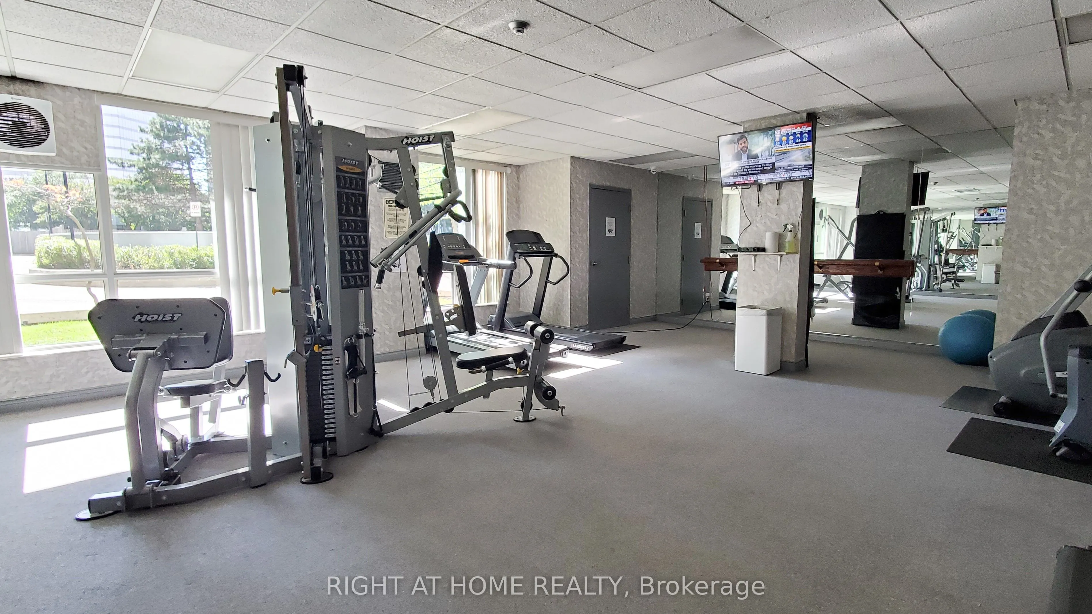 8 Pemberton Avenue, #105