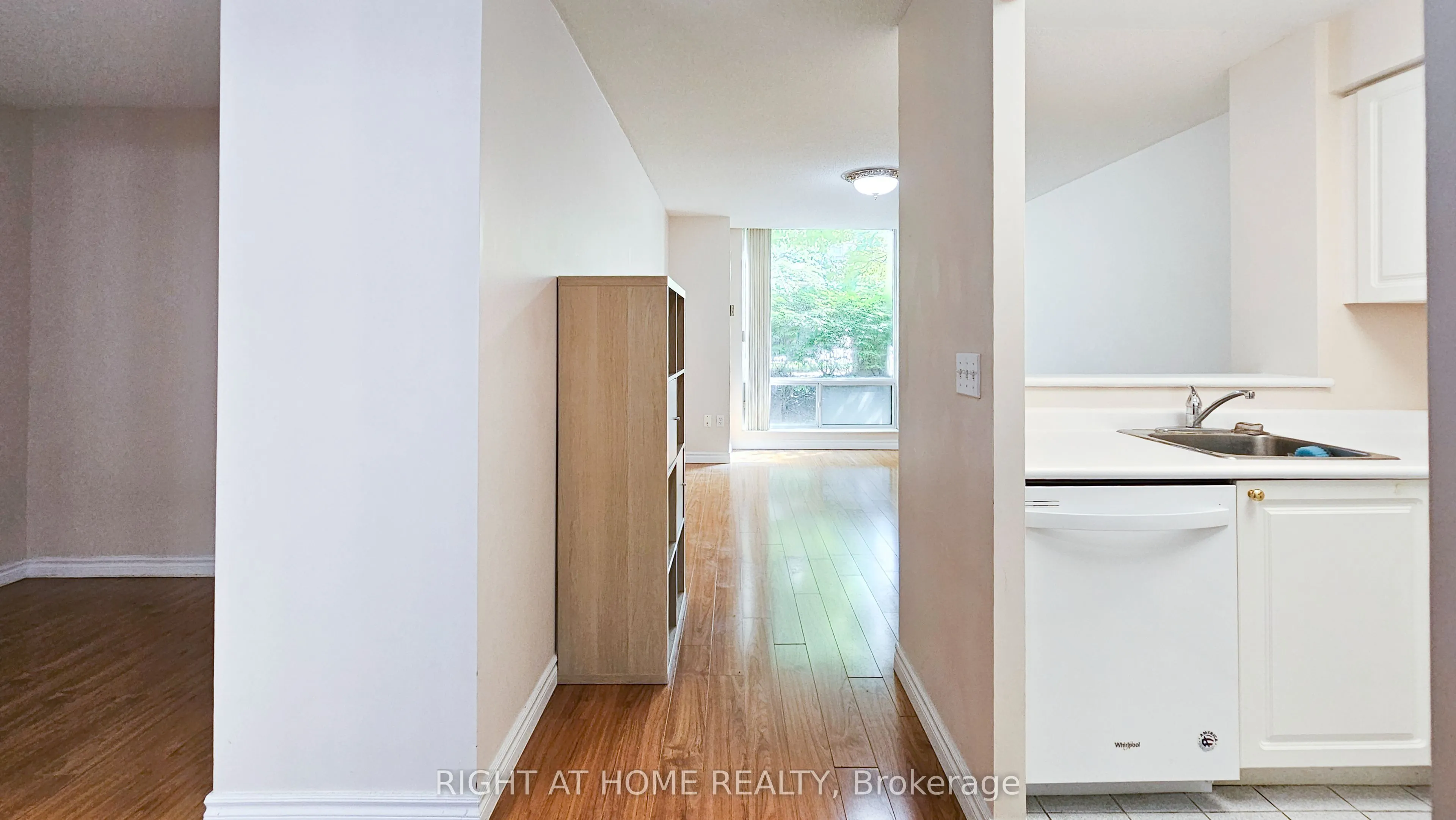 8 Pemberton Avenue, #105