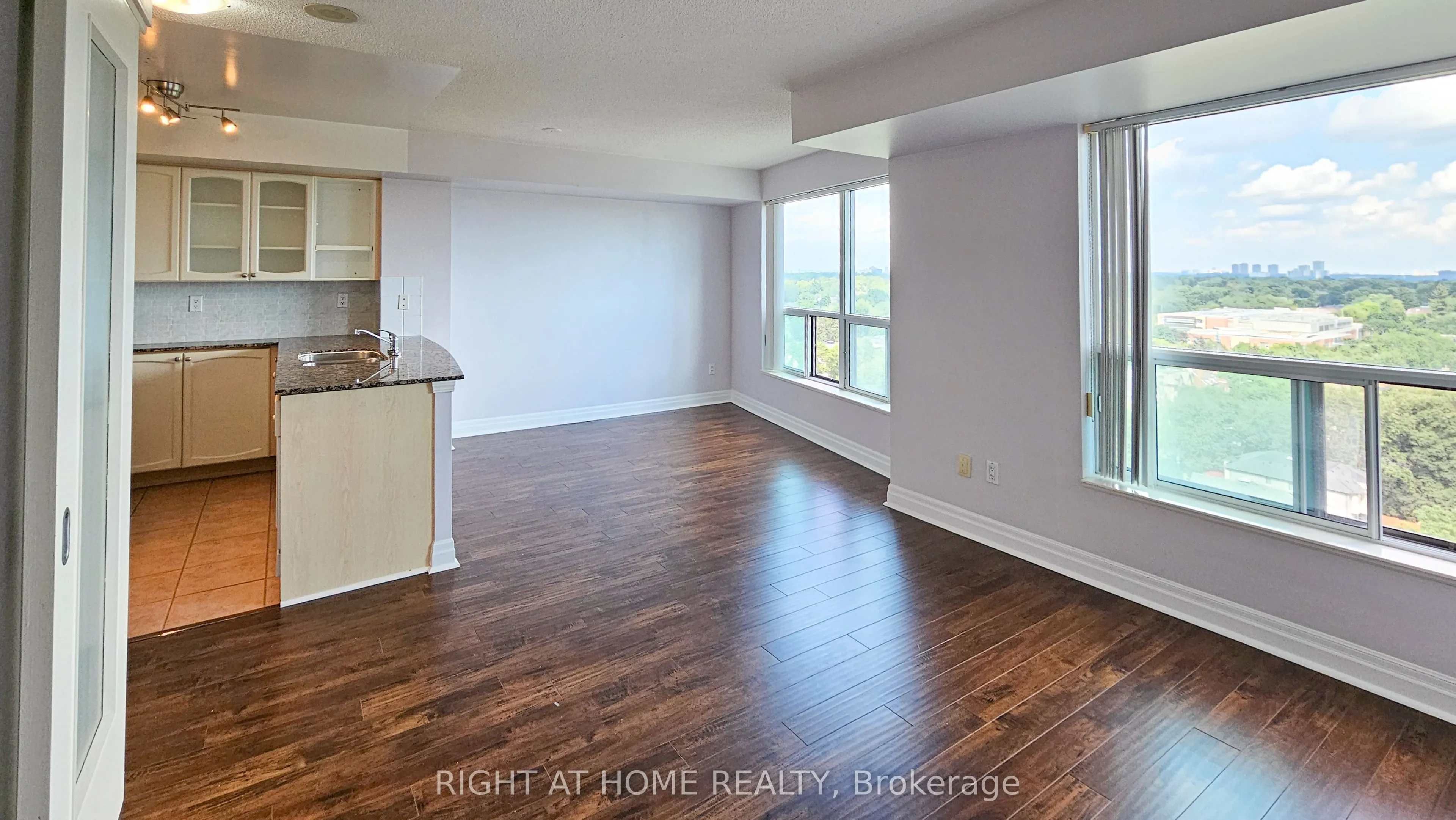 188 Doris Avenue, #1510