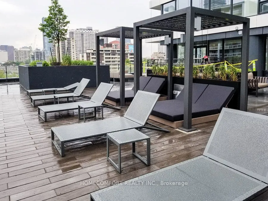 85 Wood Street, ##2906