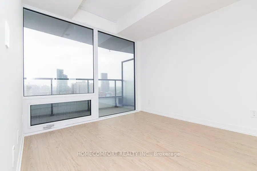 85 Wood Street, ##2906