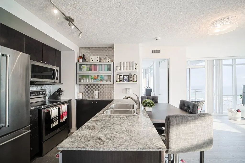 11 Brunel Court, #4515