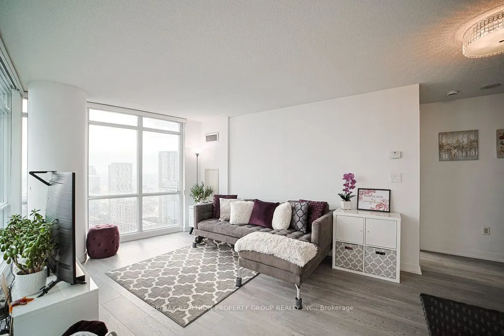 11 Brunel Court, #4515