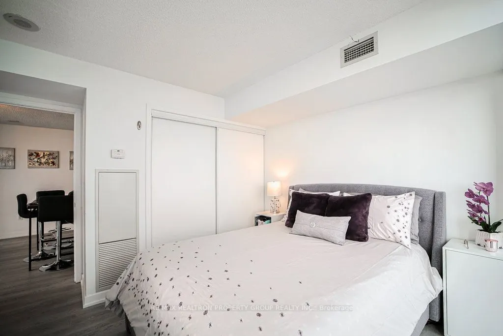 11 Brunel Court, #4515