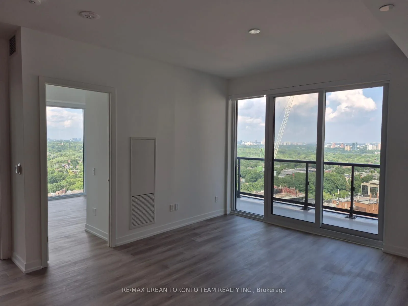 771 Yonge Street, #2806