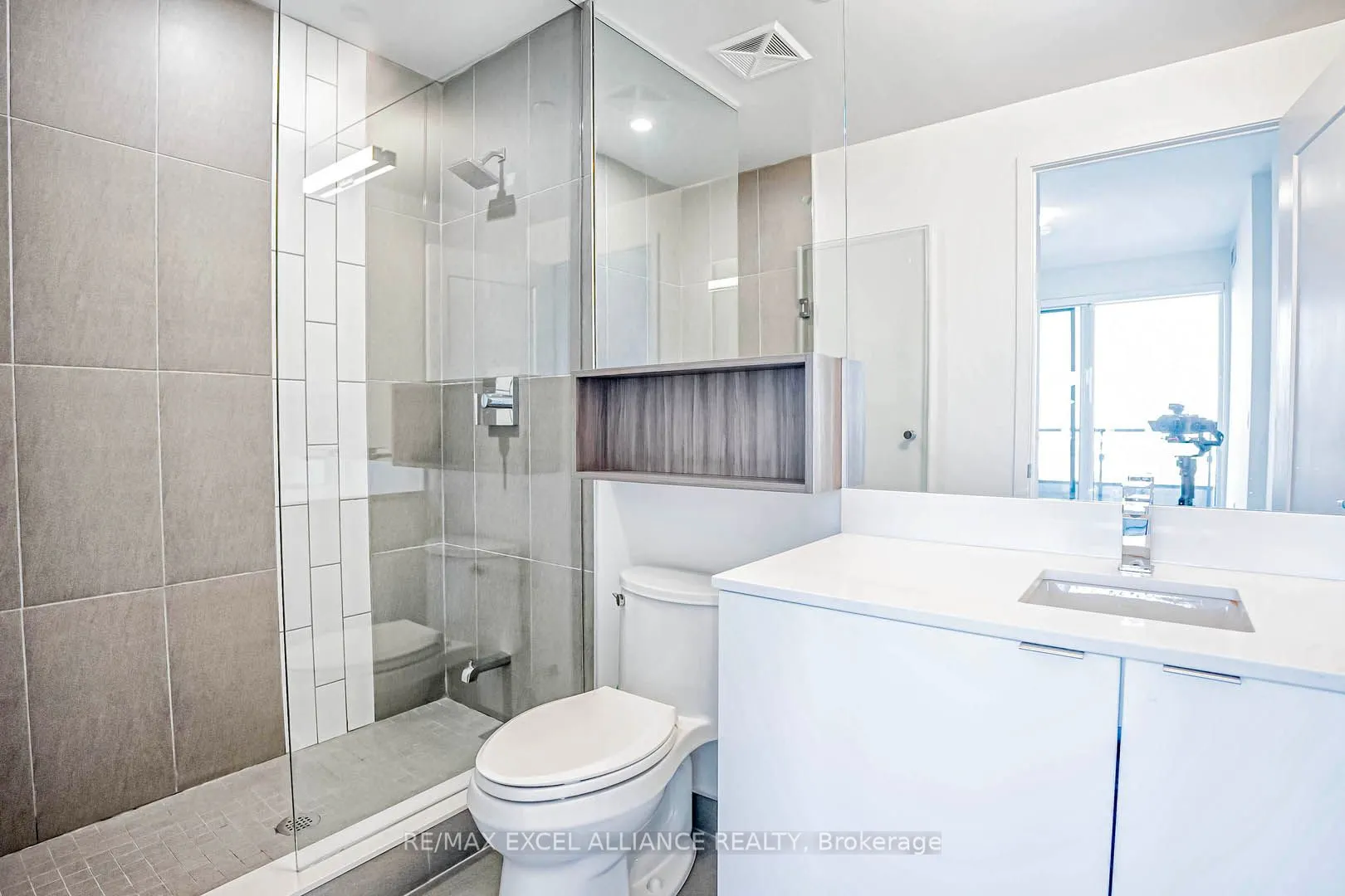 70 Princess Street, #2305