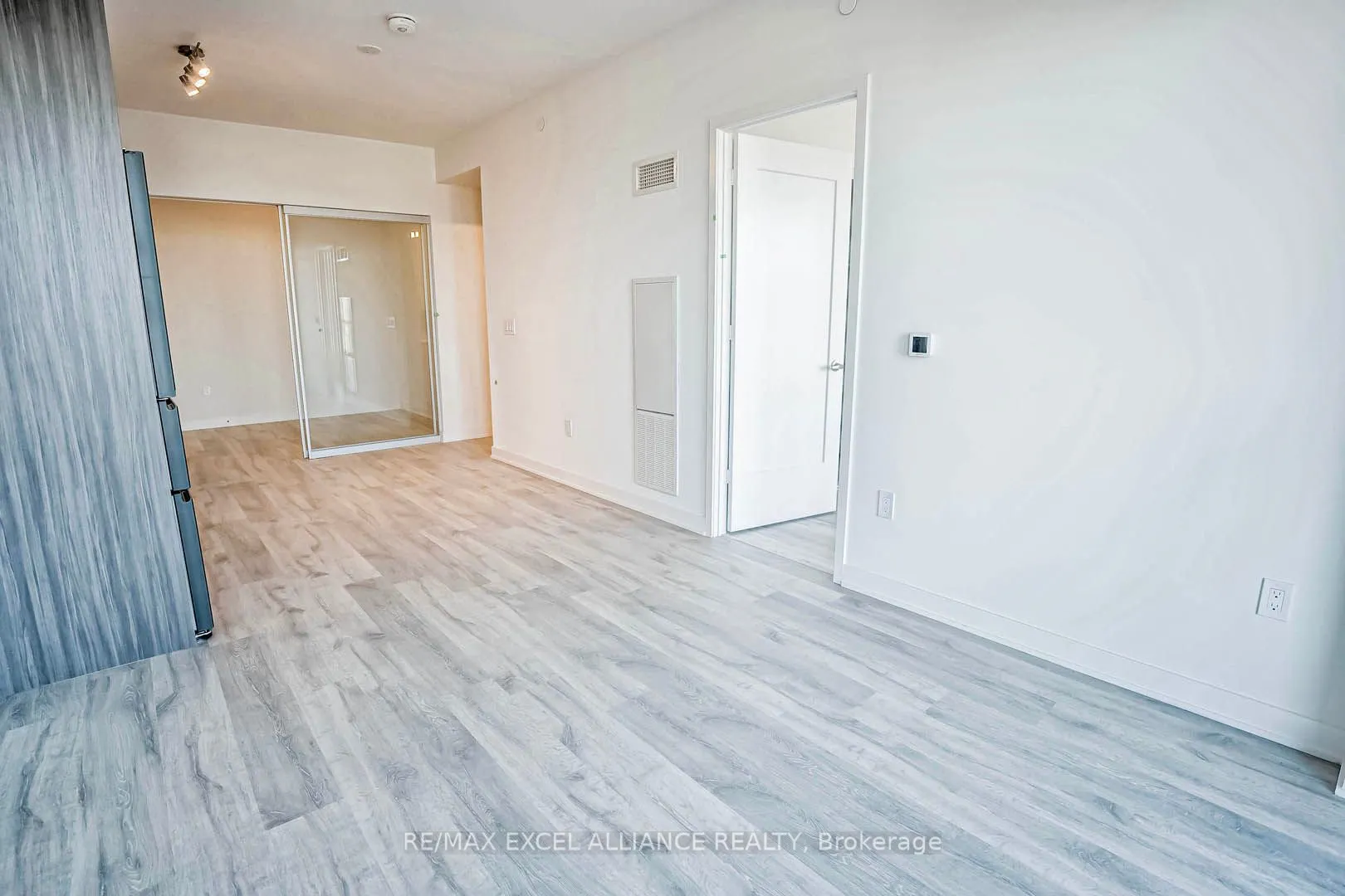 70 Princess Street, #2305