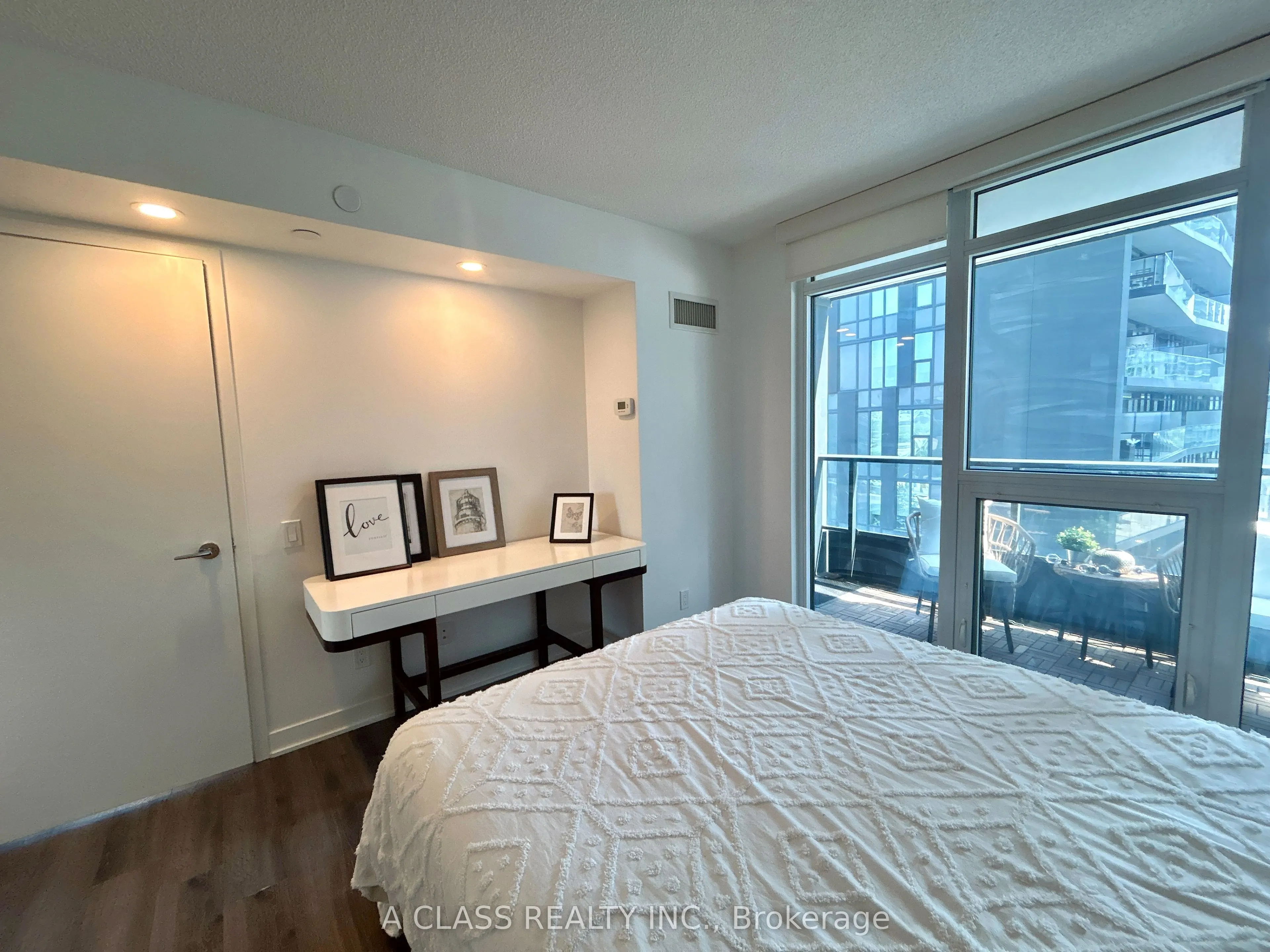 80 Queens Wharf Road, #506