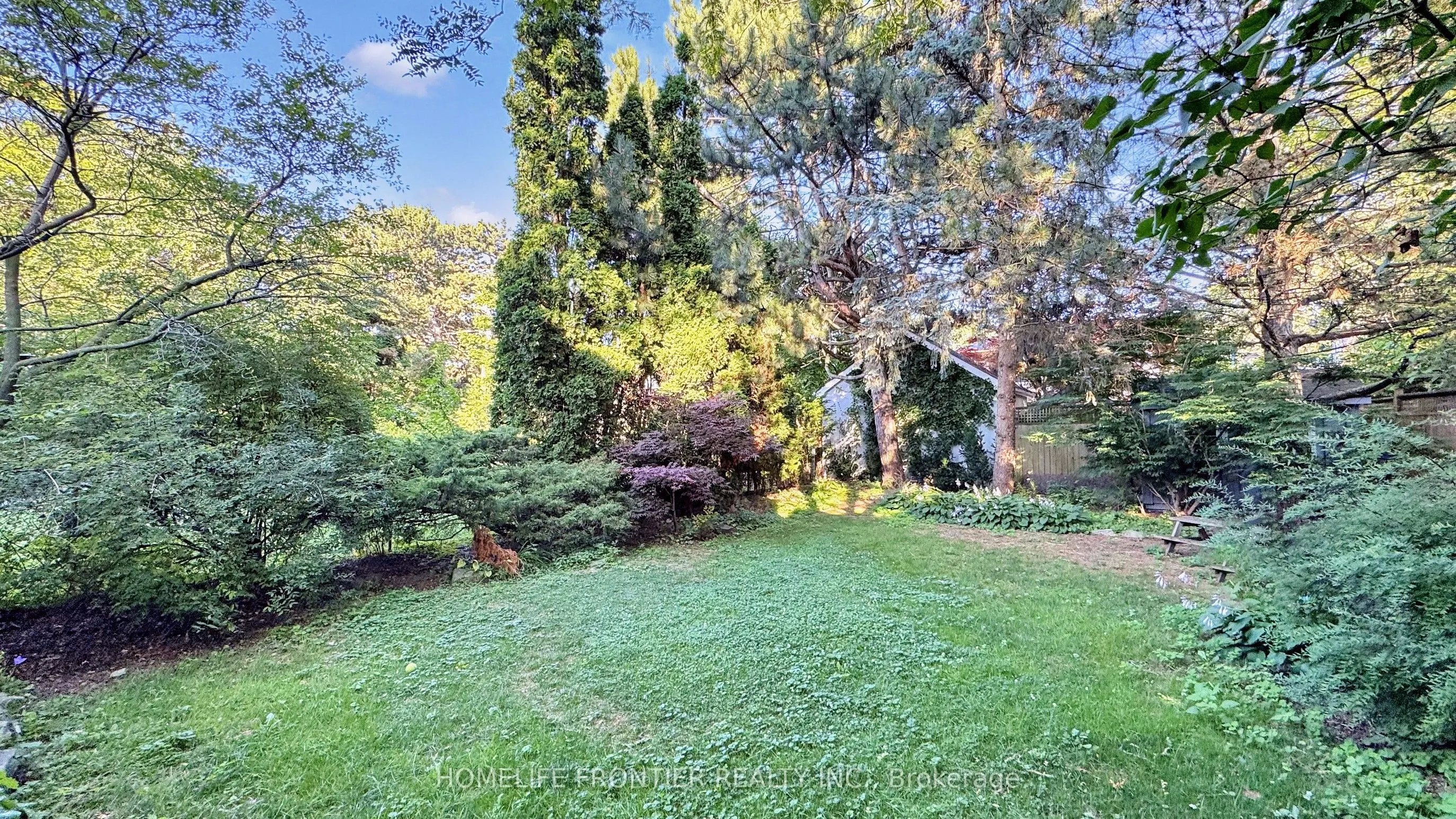 23 Nesbitt Drive