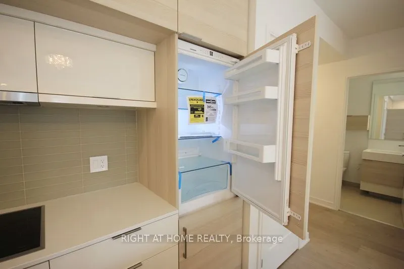 88 Scott Street, #2710