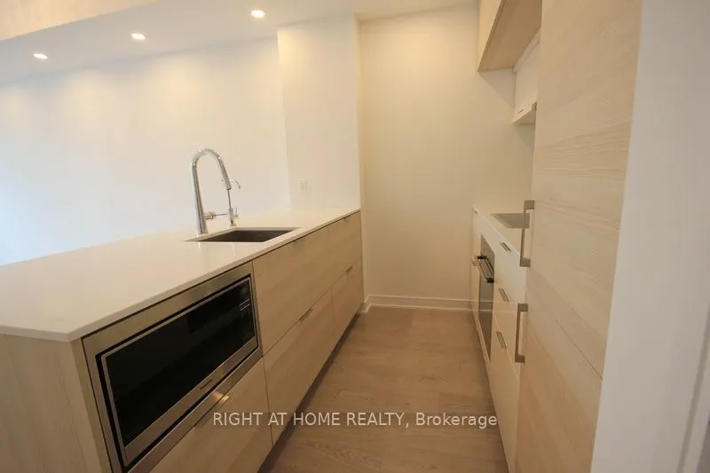 88 Scott Street, #2710