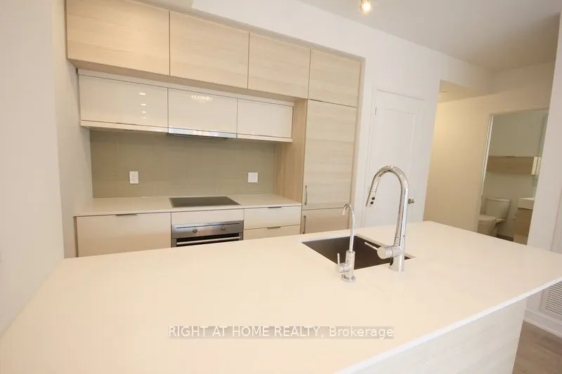 88 Scott Street, #2710