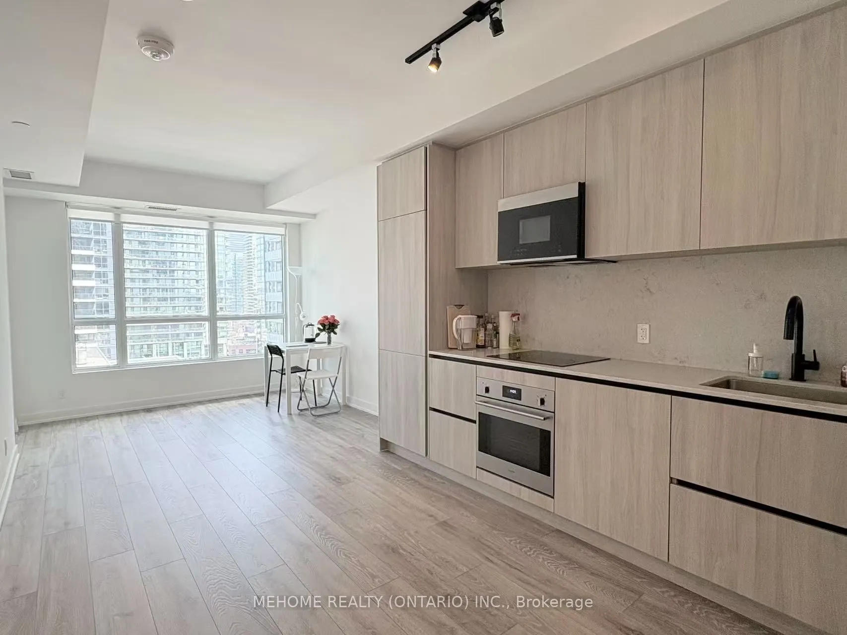 108 Peter Street, #1603