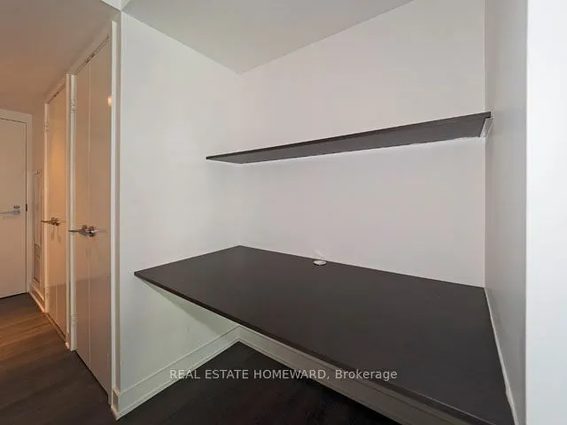 110 Charles Street E, #1111