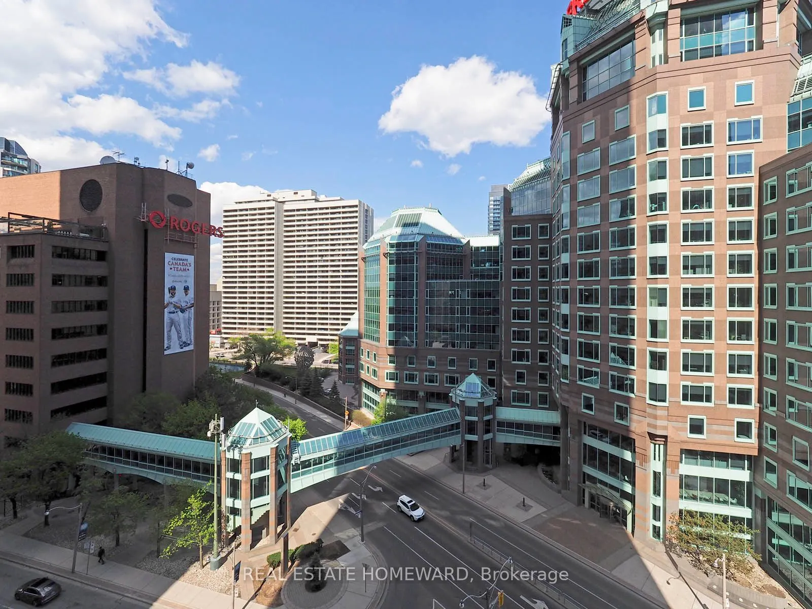 110 Charles Street E, #1111