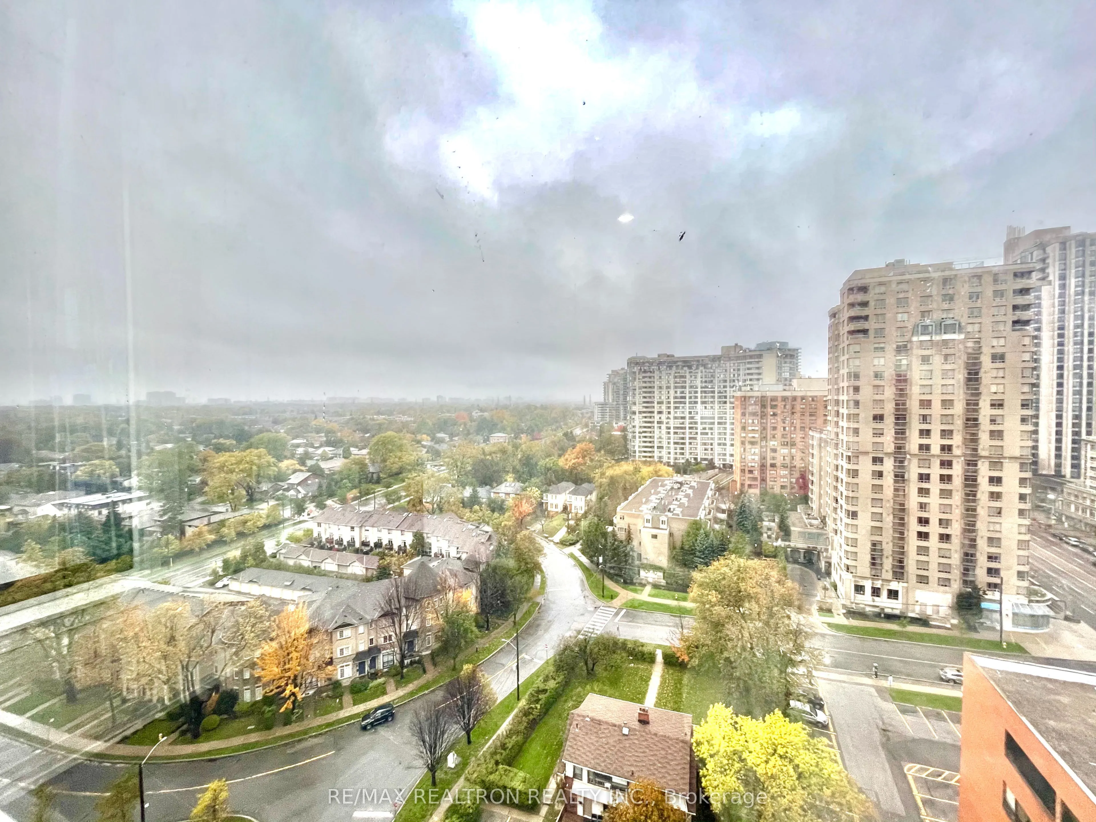 75 Canterbury Place, #1815