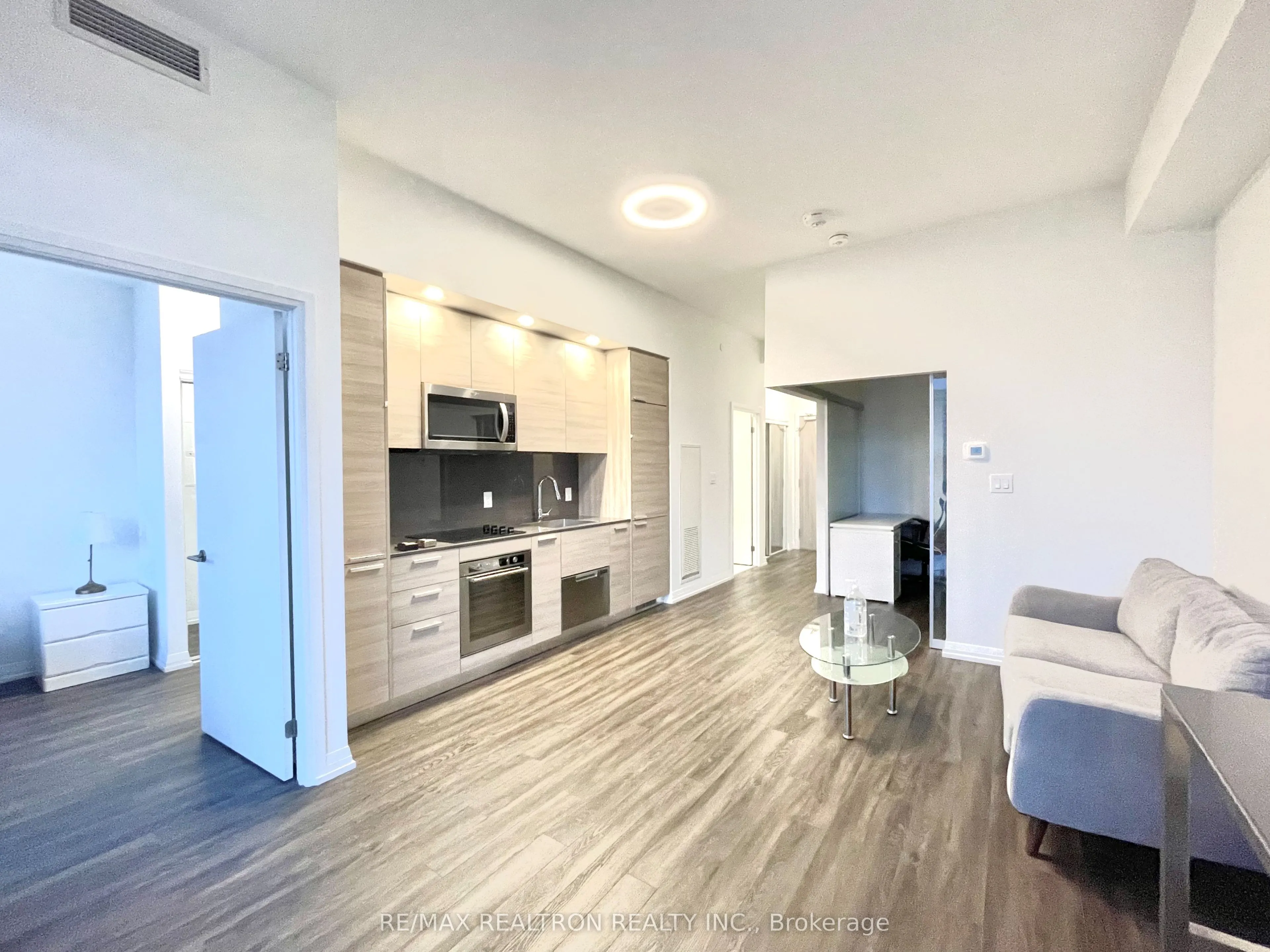 75 Canterbury Place, #1815