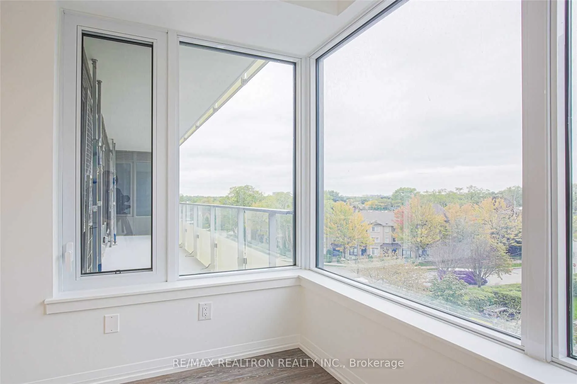 75 Canterbury Place, #1815